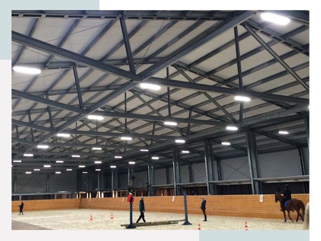 Строительство конных манежей от 617 руб в Назарово